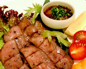 熟成牛タン焼き